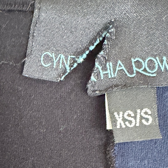 - Blue and Black - Picture 7 of 8